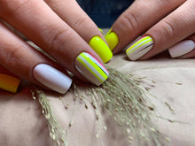 Load image into Gallery viewer, Molecule Nr 46 Gel Polish 10 ml.